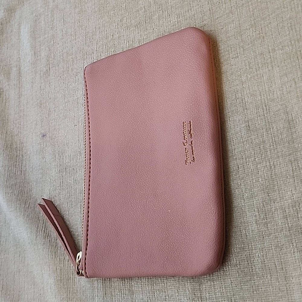JUICY COUTURE CLUTCH